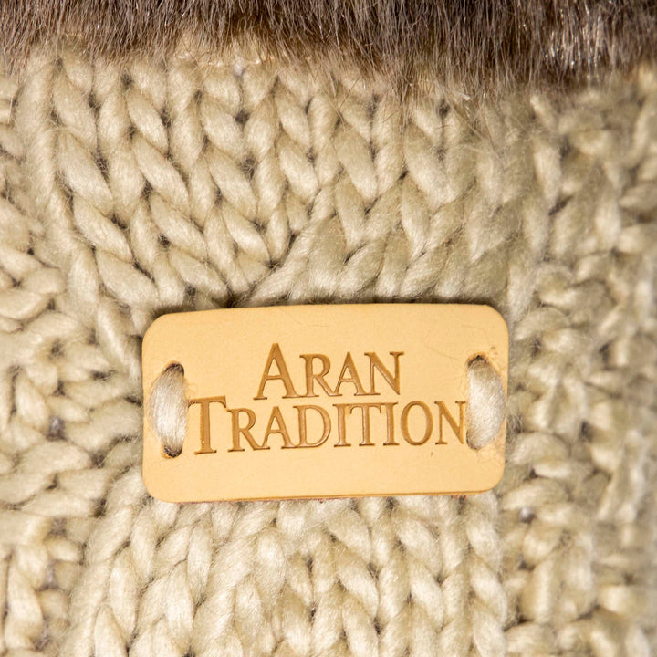 Stay Cozy & Luxurious with Aran Cable Fur Trim Mittens